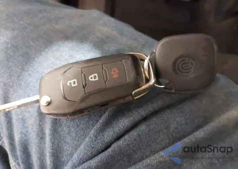 2022 Ford F-150 Xl z USA, uszkodzony, nr VIN 1FTFW1E89NKD37629